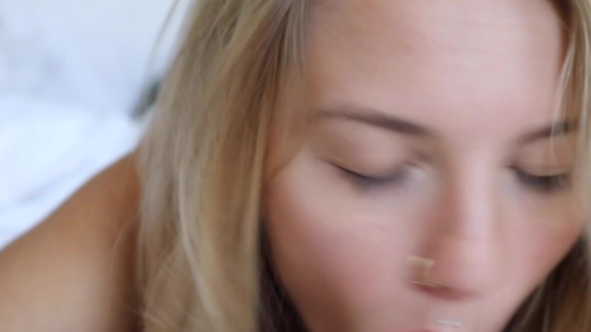 Blowjob Toy LilyIvy Messy Blowjob In Amsterdam SiteRip