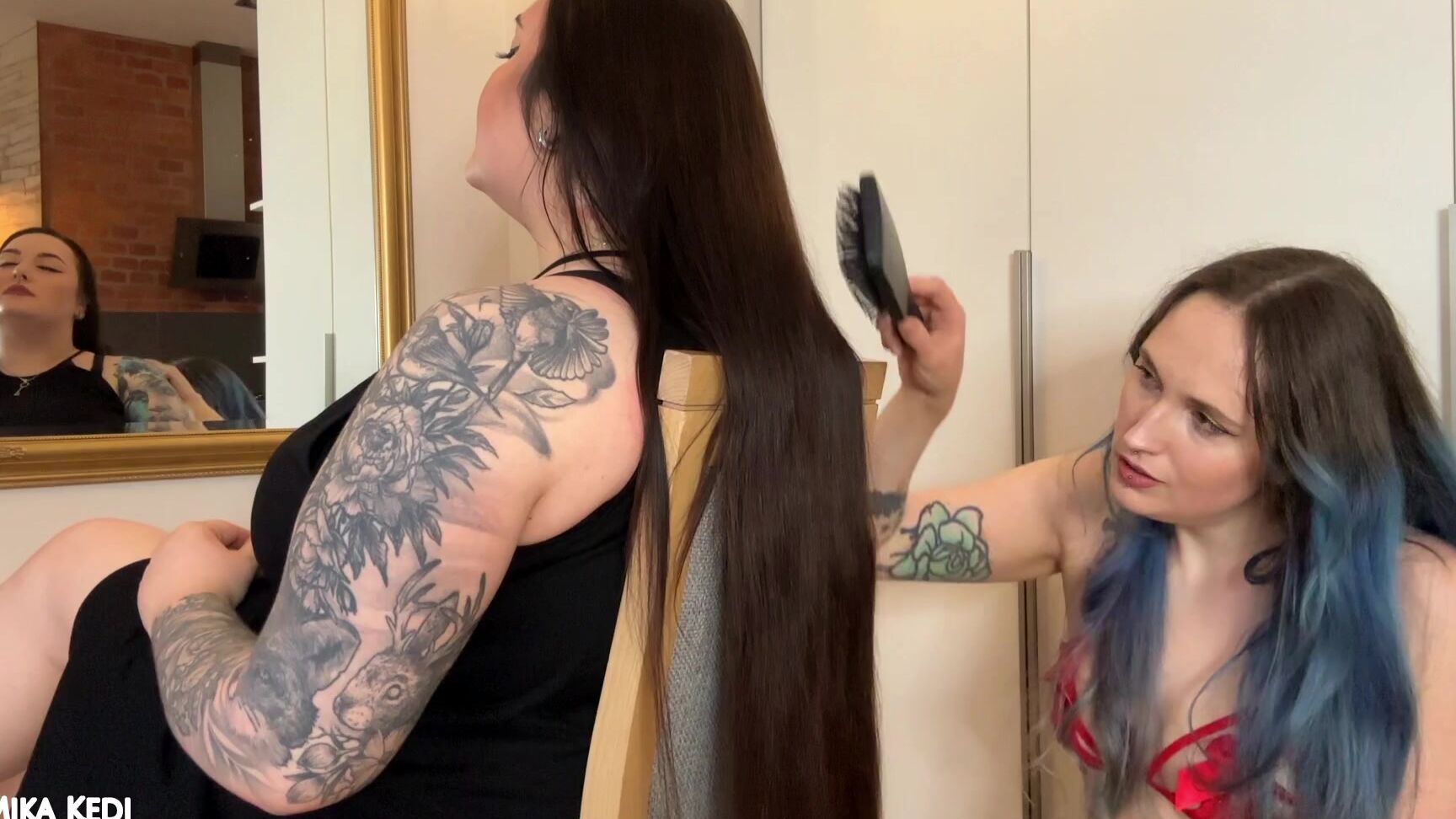 Mistresskarino Long Hair Brushing And Worship Smelling Kissing