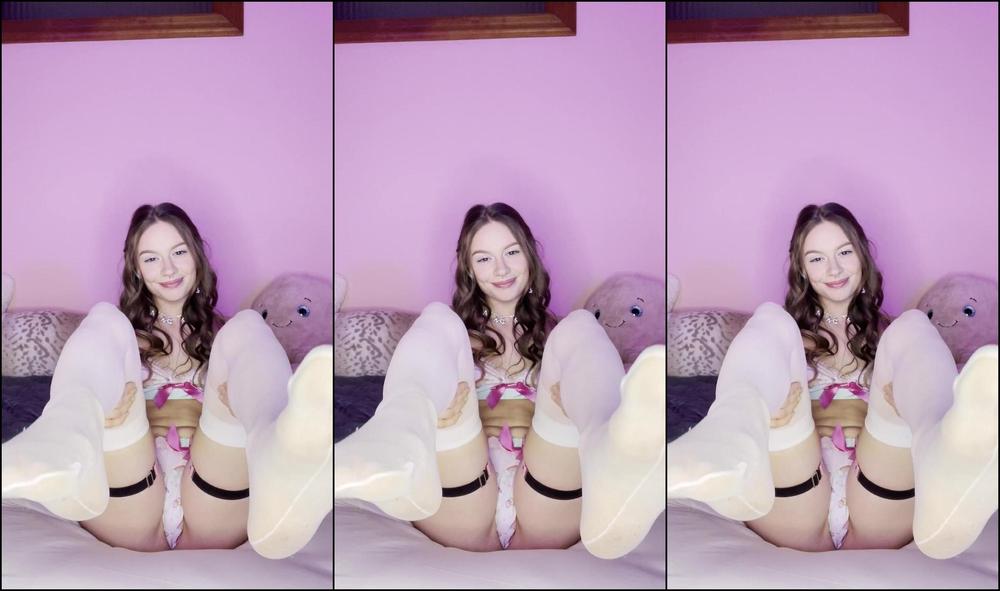 Naomi Swann Naomiswann Stocking Foot Worship