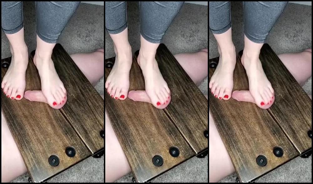 Miss Ruby Nicknamed Missrubycbt Onlyfans I Dont Give My Balls A Break Show Them Some Love