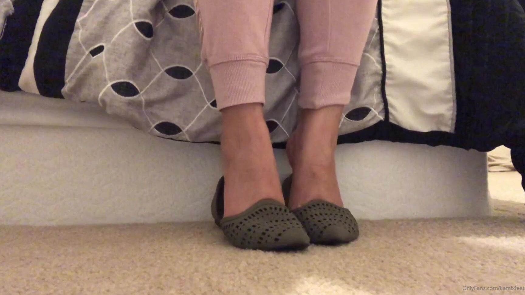 Kamixfeet I Wanted To Upload Something More Foot Related