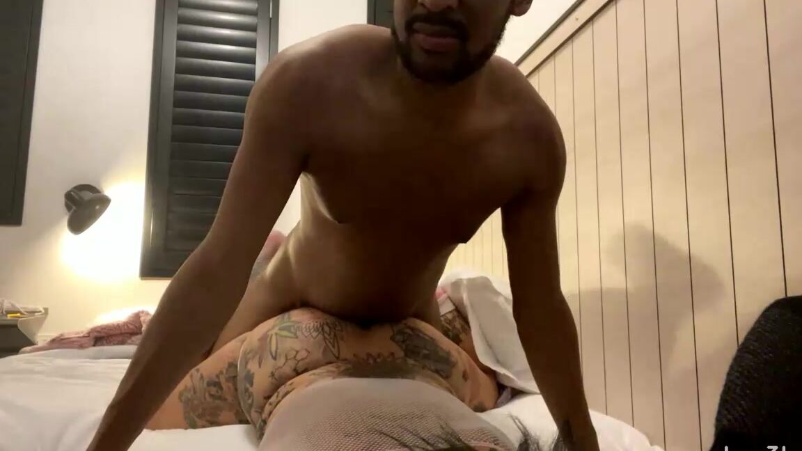 lovelygia-06-03-2022-2383947758-stream-started-at-03-06-2022-06-14-am