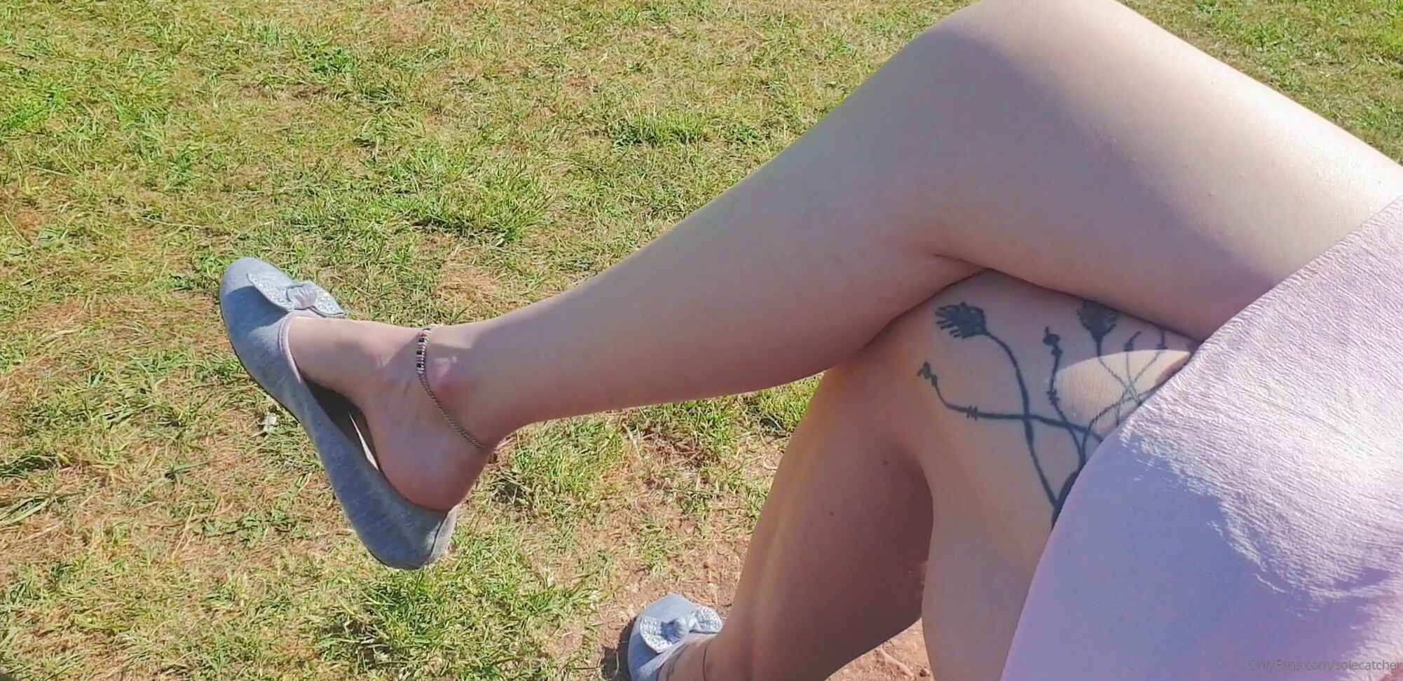 Solecatcher Public Flats Dangling In The Sunshine To Get