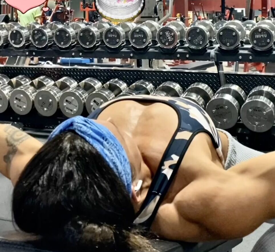 Lexa Stahl 2203178197 08 25 2021 Would You Touch My Pecs While I Train Love Making Them Grow Bigger And Bigger