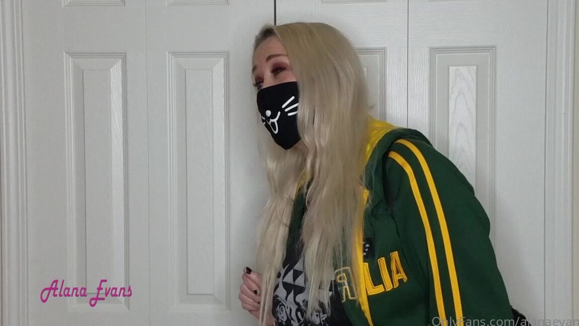 Alanaevansxxx 1393797764 12 06 2020 So I Had The Craziest Experience At Costco And Just Had To Come Home And Reenact