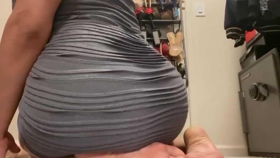 Queen Bella Aka Erotichigharchs Onlyfans Who Wants To My Booty D9