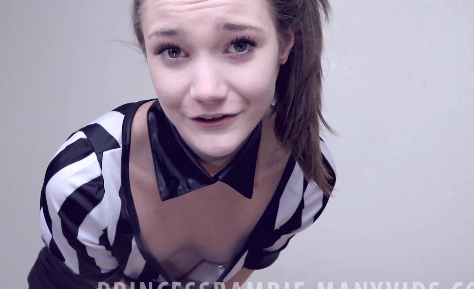 Princess Bambie Give Coach A Hand