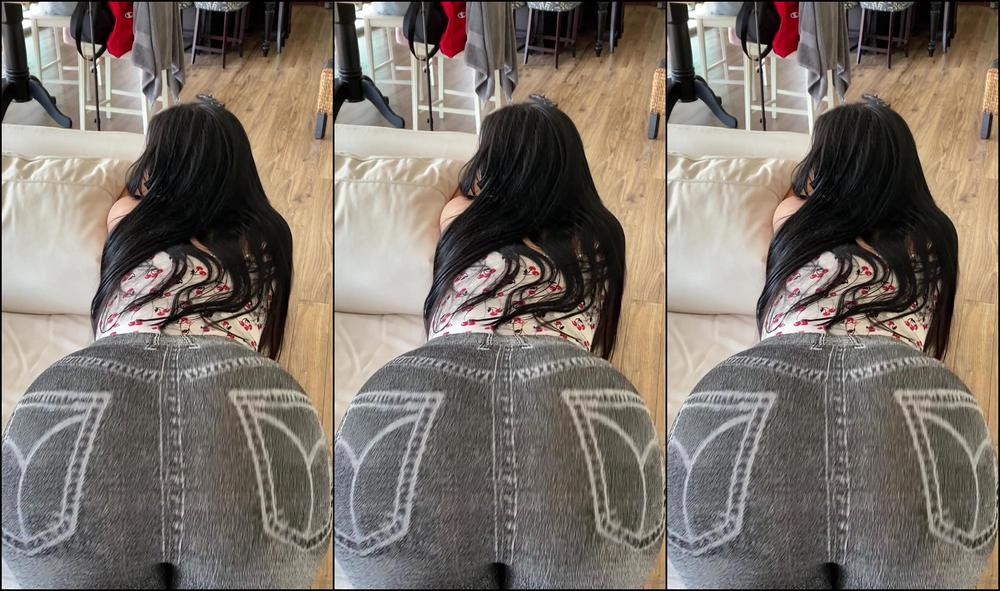 Lustcrystal Should I Go Live Tonight Catch Me Live At Pm Est Get Your Tips Ready