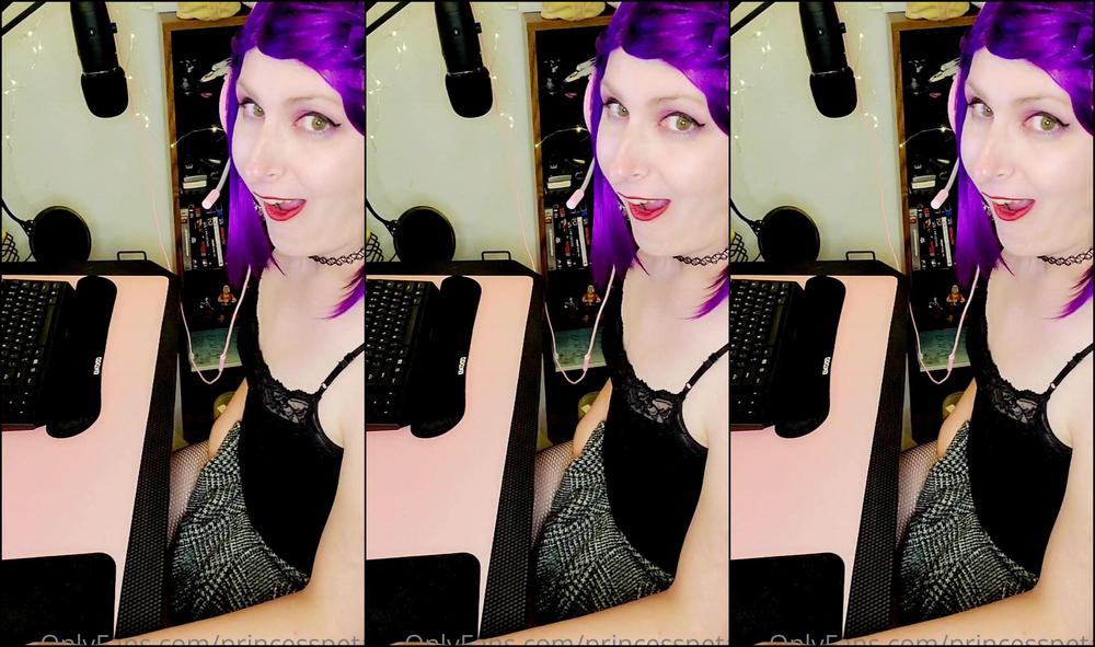 Princesspetal I Decided To Have A Little Extra Fun And Play With Myself While Gaming With Friends T