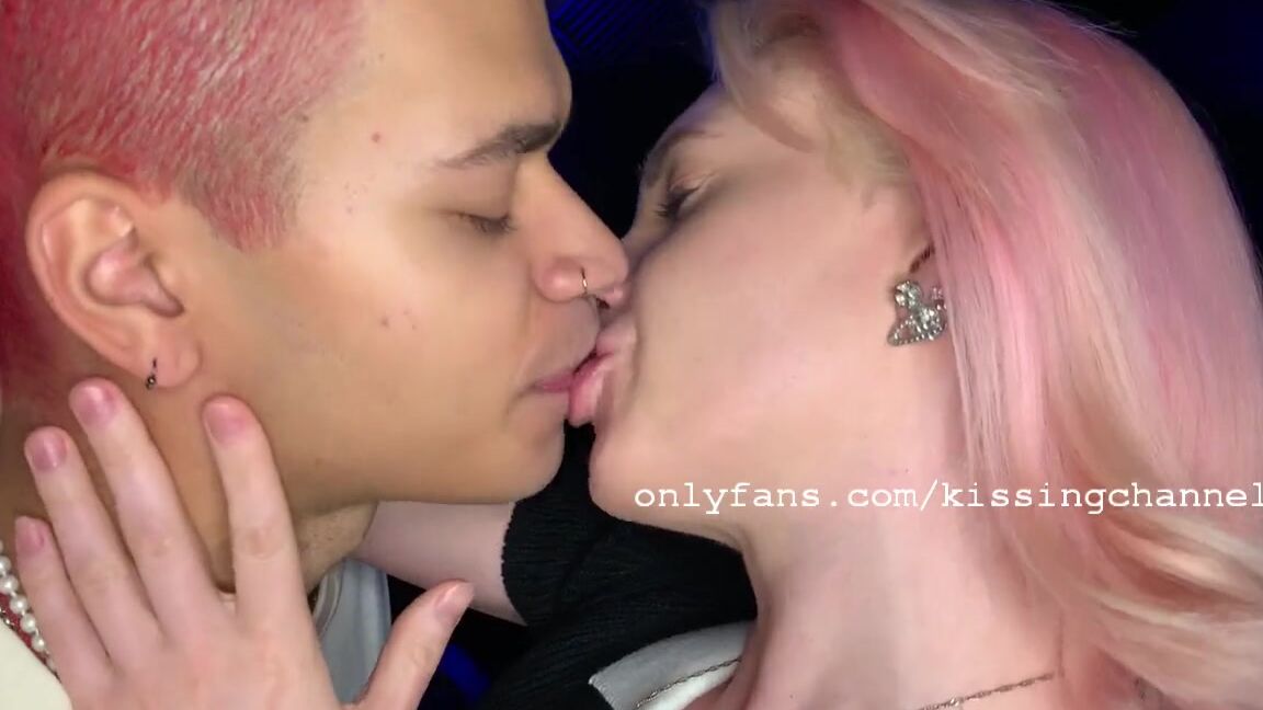Kissingchannel Nicknamed Kissingchannel 01 28 2022 Onlyfans Video Marcus And Emily Kissing