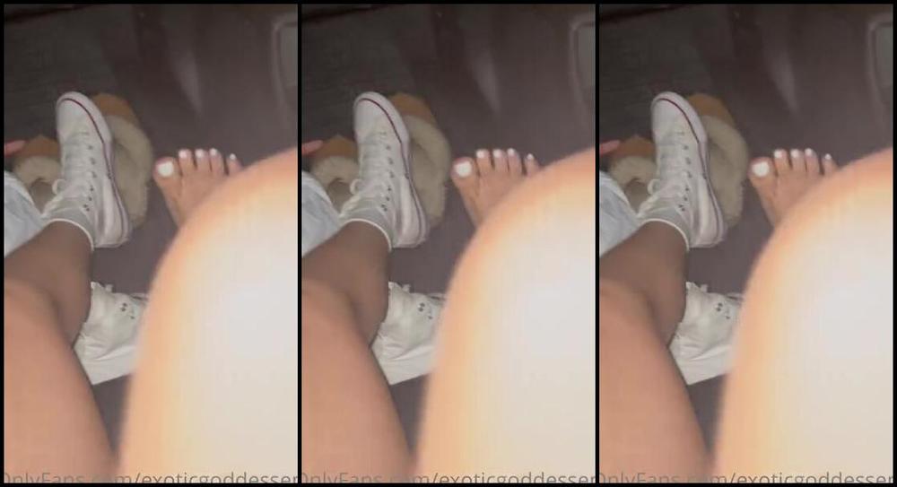 Goddess Em Aka Exoticgoddessem Onlyfans Who S Worshipping My Sweaty Gym Socks 6