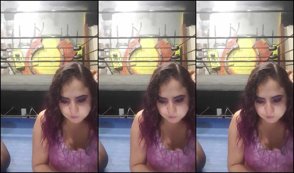 Queengialove Live W Queengialove And Parisnaughtylove We Really Love Our Shiny Piece And Paris S S