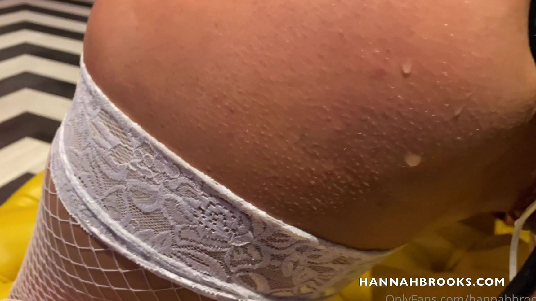 Hannahbrooks Stretching My Ass With My Inflatable Butt Plug Before The Camera Man Fucks My Other Holes