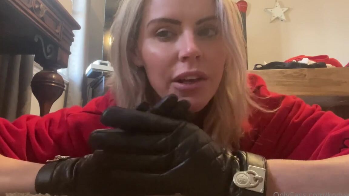 Kodyevans Onlyfans Leather Gloves Do They Make Your Pants Tingle Leather Leathergloves