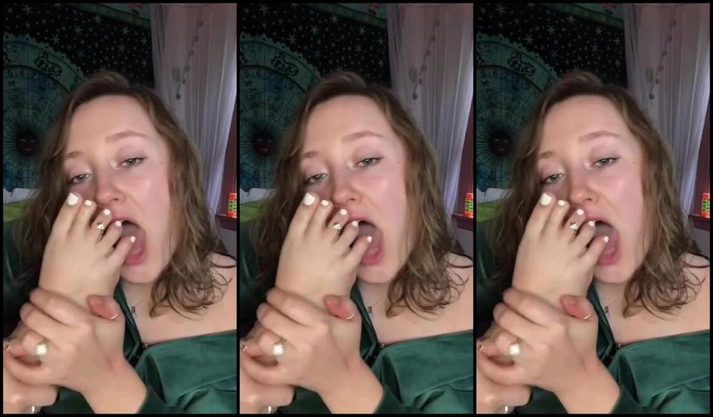 Goddess Flower Nicknamed Smokinflowers Foot Fetish 03 03 2024 Onlyfans Video Self Worship Sunday 3