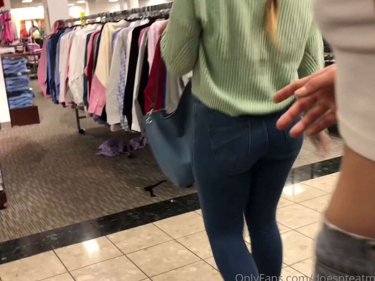 Doesnteatmeat Who Doesn T Love A Naughty Day Out With The Girls Lenaisapeach Alisonreyxo And I