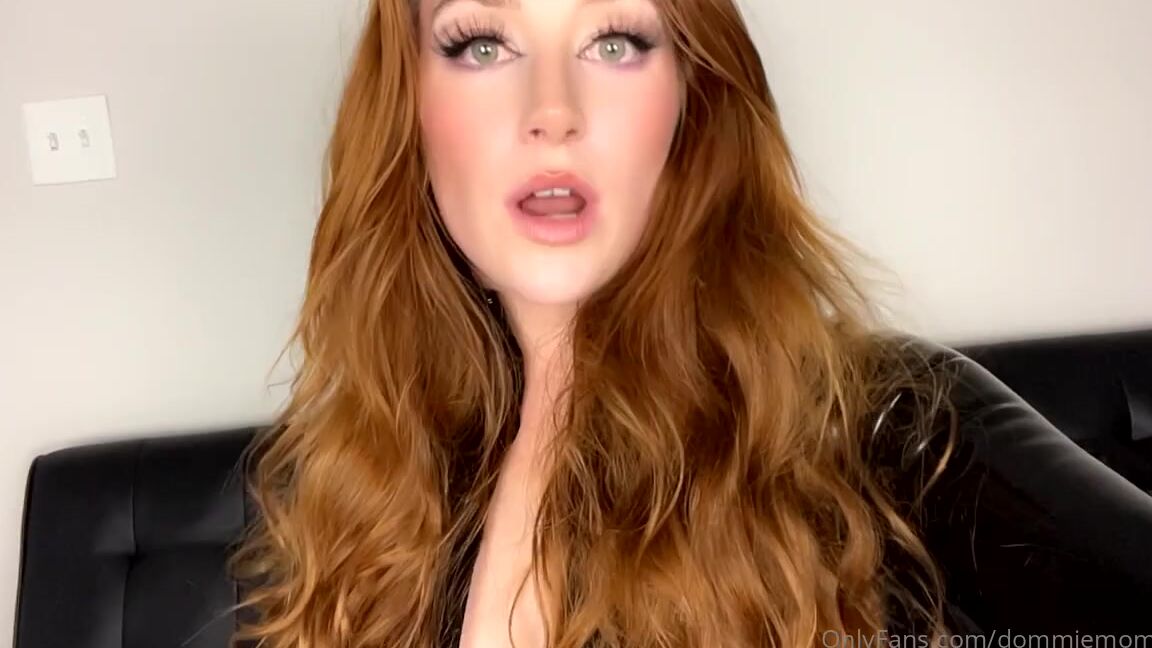 Goddess Gabrielle Nicknamed Dommiemommyy Onlyfans End Of Live Stream Aftercare Bs3