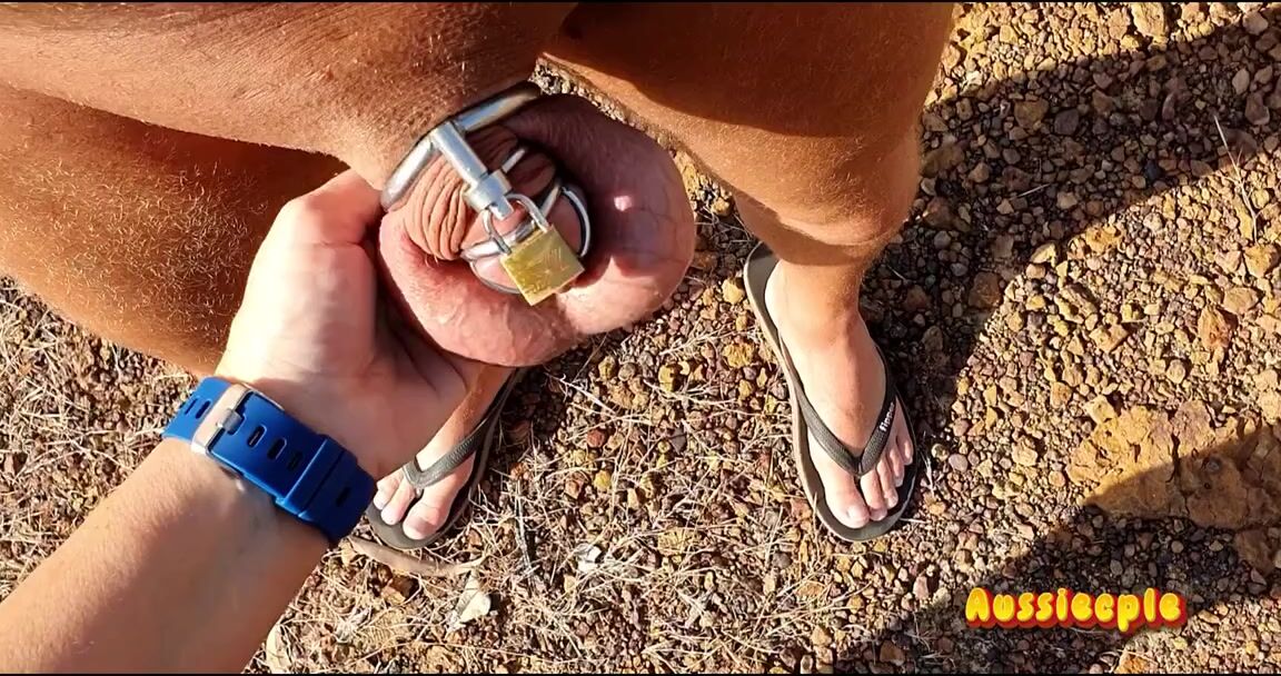 Aussiecple Nicknamed Aussiecple 08 25 2024 Onlyfans Video Outdoor Hard Ball Slapping And Squeezing