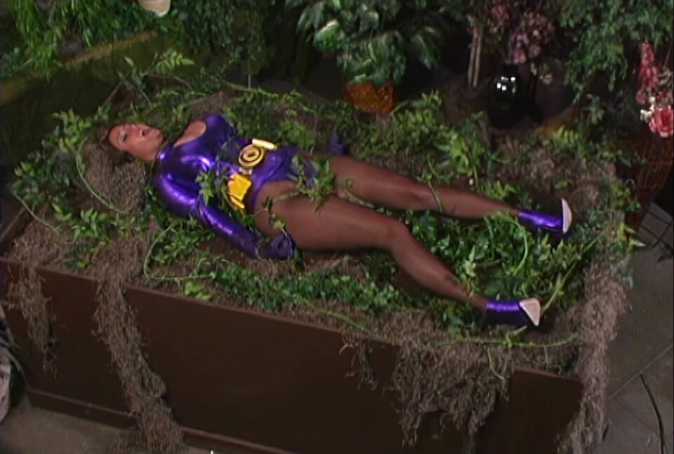 Wmbcv Adv Of O Girl Hot House Horror