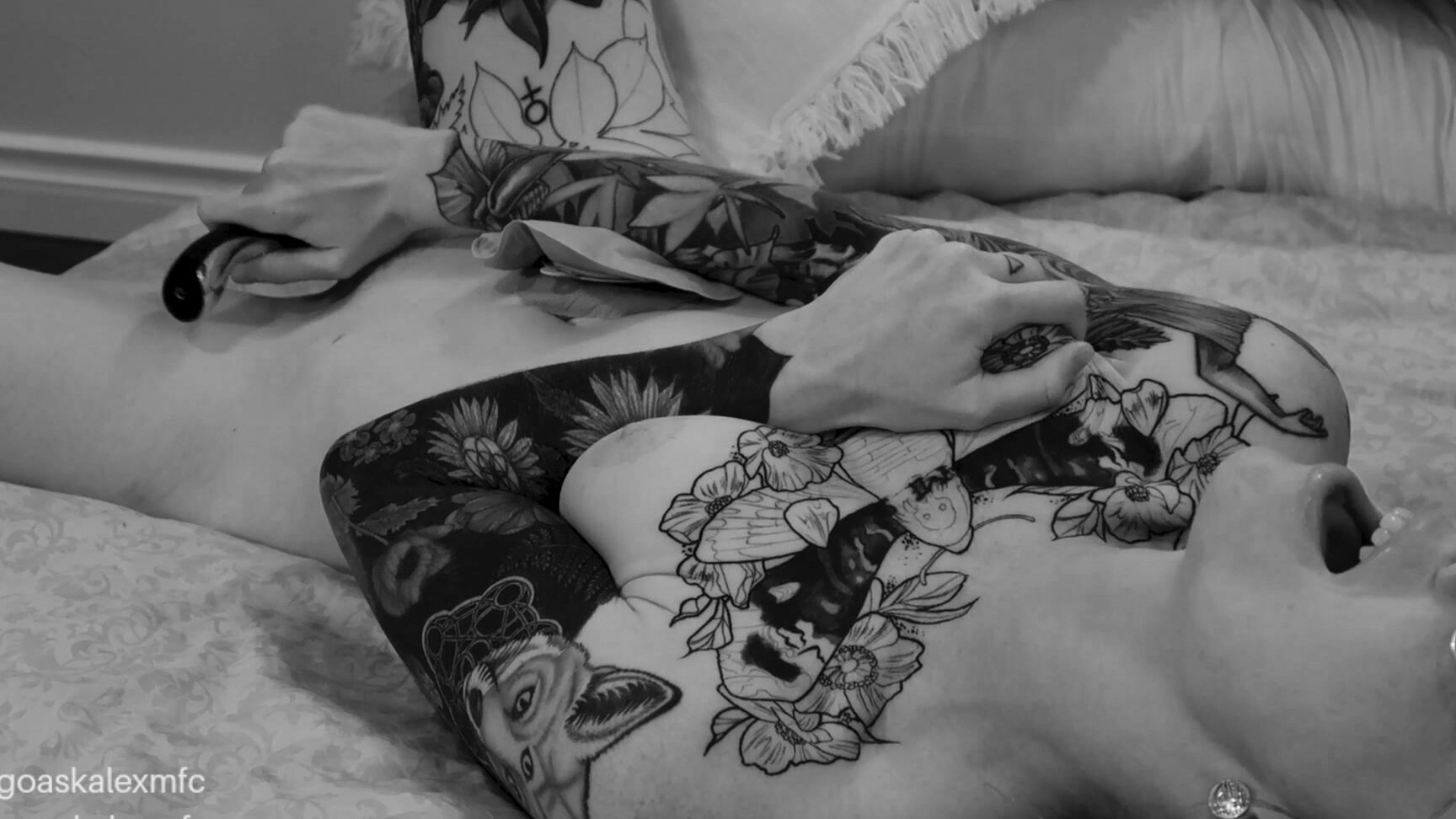 goaskalex-08-11-2019-71198590-fulllength-masturbation-solo-blackandwhite-greyscale-shaking-trembling-racing-heart