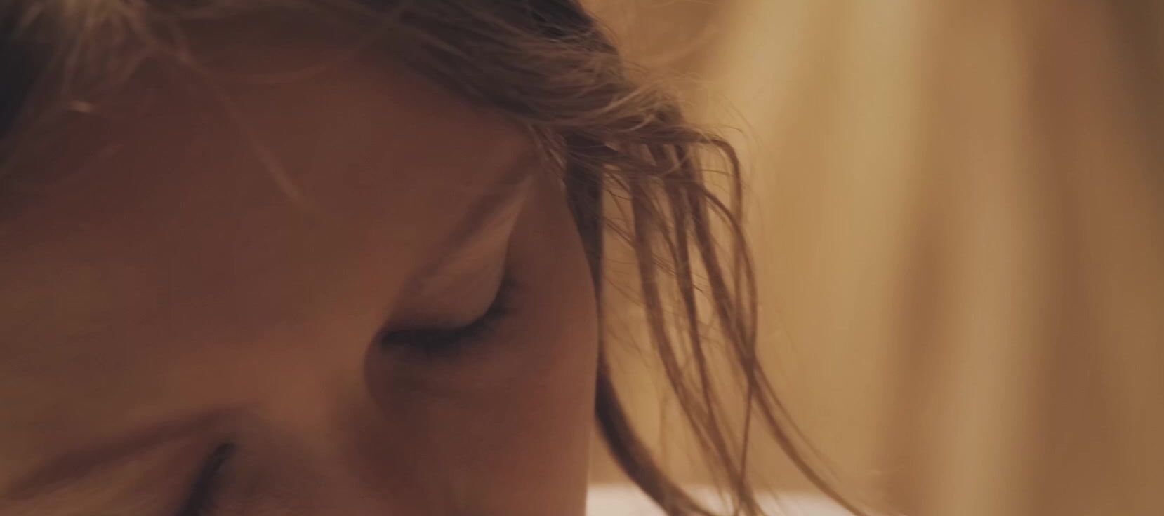 Lesbian, Pussy Licking, Shaved, Girl, Artistic Porn Lovita Fate, Gina Snow - Naked Bubbles SiteRip