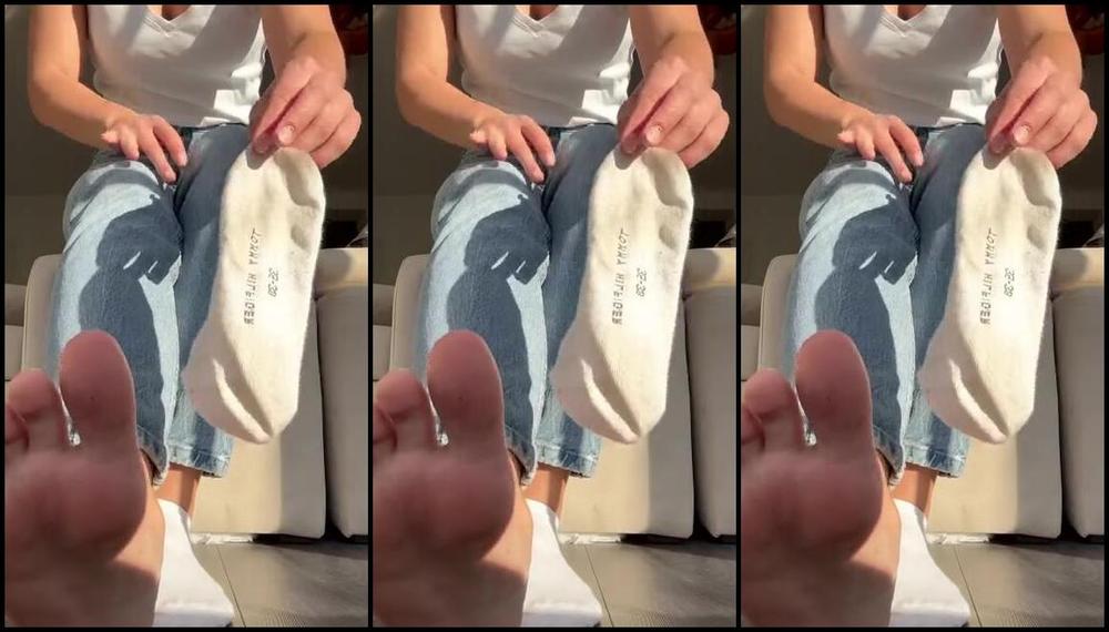 Sarina Jones Nicknamed Sarinajones 01 14 2024 Onlyfans Video Do You Like That Much Worn Socks Theyre Worn 3 Days Watch Me Taking Them Off