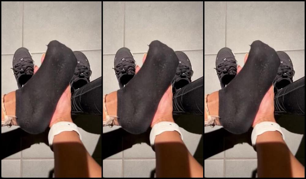 Stillsinning Nicknamed Stillsinning Onlyfans Juicy Foot Prints