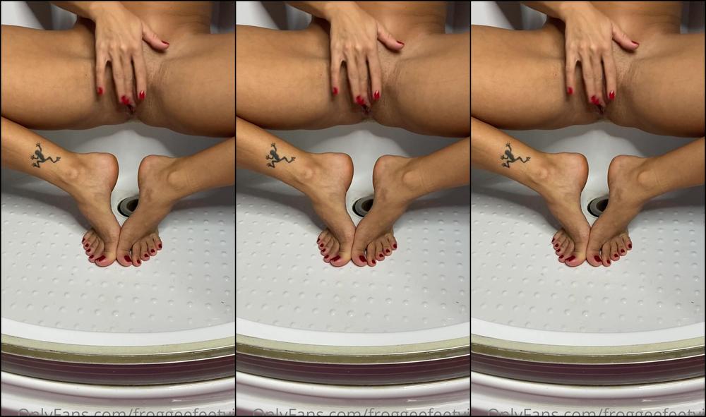 Froggeefeetvip Squirting All Over My Feet