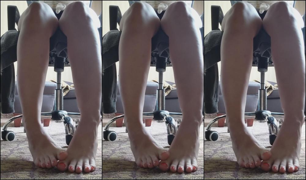 Cherryredtoes Play Footsie With Me While I Study For My Final