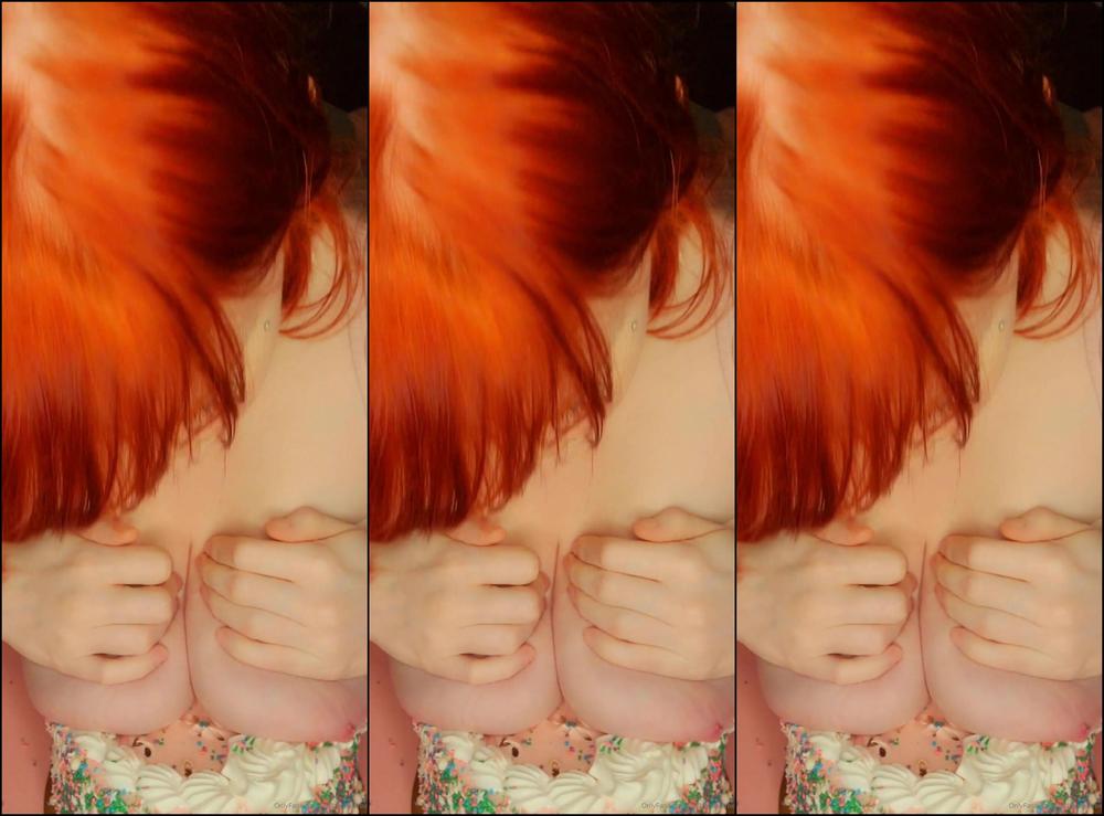 Bunnygirlnicole 2485705976 06 12 2022 Titty Cake Smash Haha Enjoy