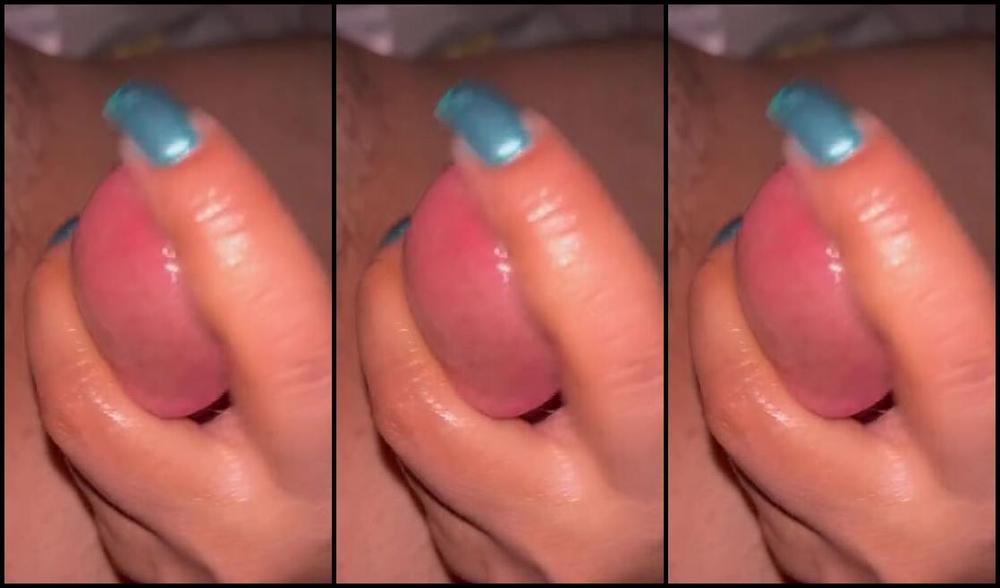 Latinamala Nicknamed Latinamala1 Onlyfans 04 20 2023 Blue Metalic Nails With Cumshot