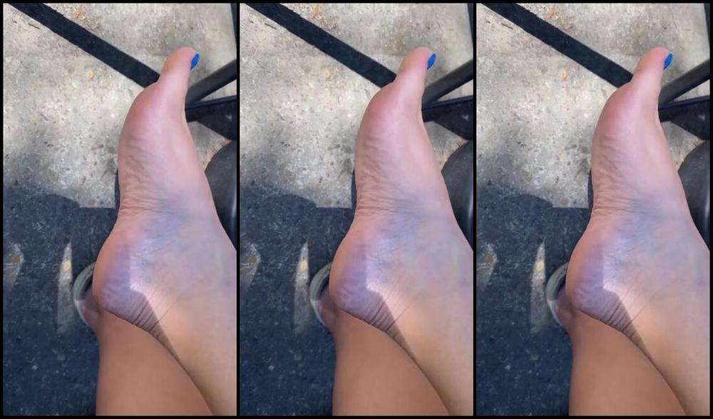 Thesesweetfeet Nicknamed Thesesweetfeet20 Onlyfans 09 10 2024 Where S The Men That Like Sucking And Nibbling On Arches