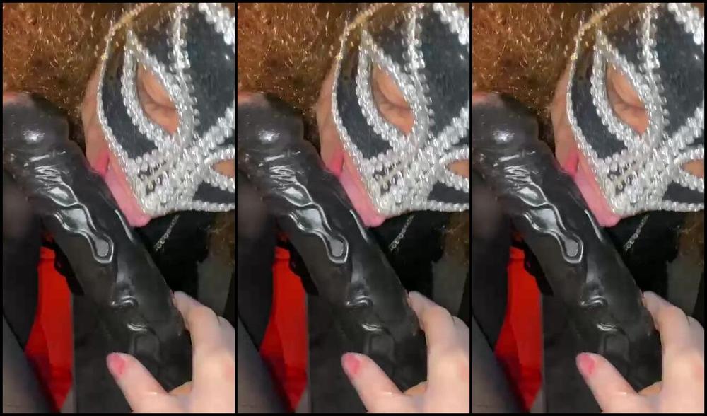 Mistress Gaia Guardate Com E Brava La Mia Sissy A Succhiare Cazzi Look