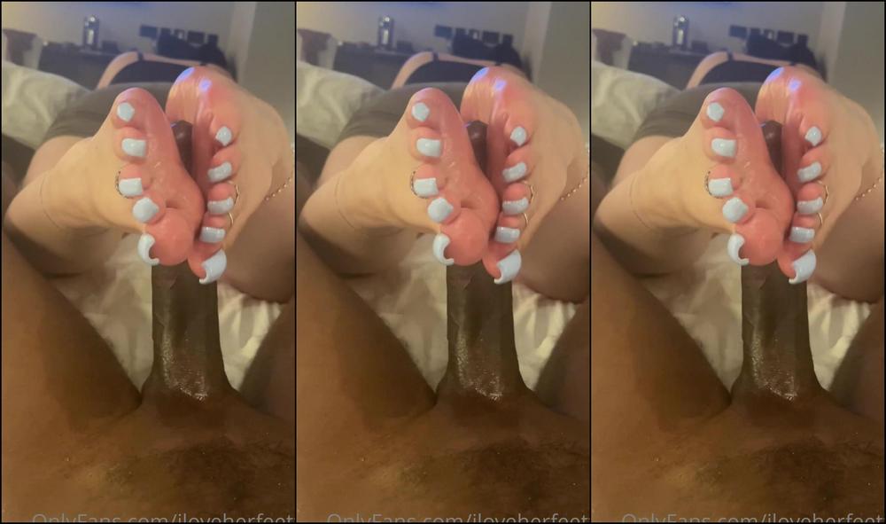 Iloveherfeettt Finally Got To See Keepthemprettyx And Her Sexy Long Toenails Again I Can Honestly