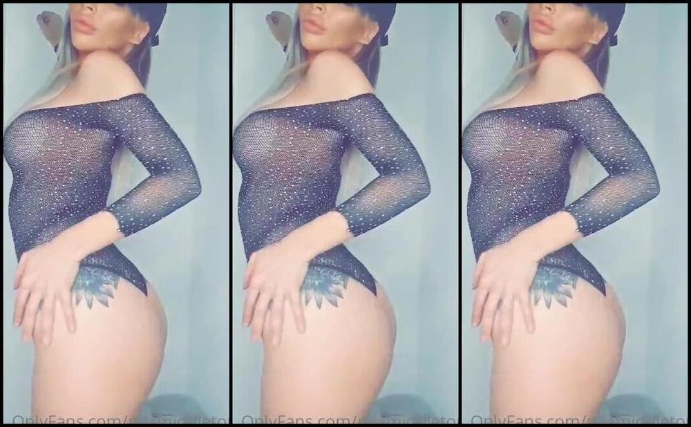 Mia Middleton Nicknamed Miamiddleton Onlyfans Dancing Around Like A Twat Again Enjoy