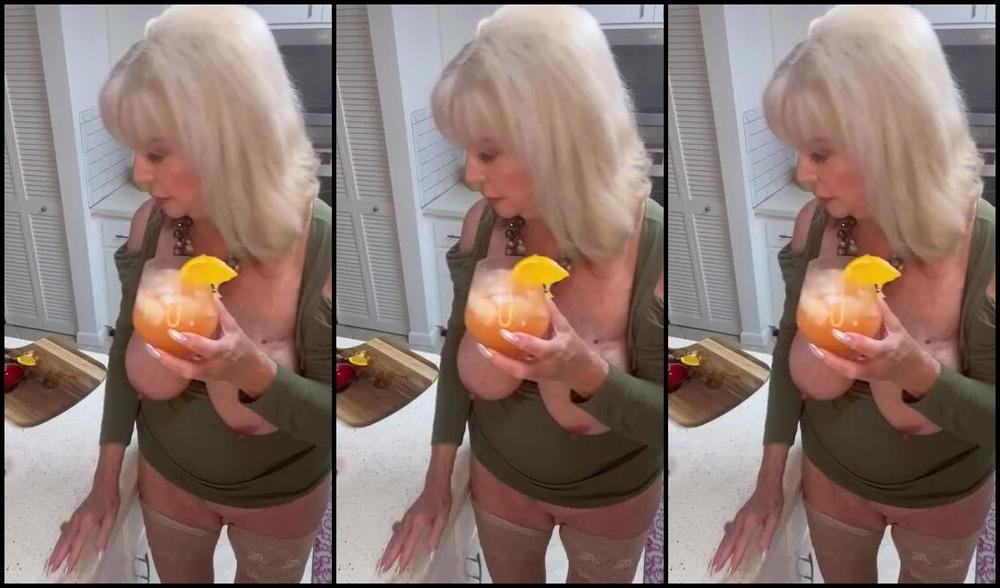 Avb Gilfgoddess Vip Nicknamed Avbgilfgoddess 08 14 2024 Onlyfans Video Craaazzzy Day I Do Have My Air Conditioning And My Computer Fixed But I Still Dont