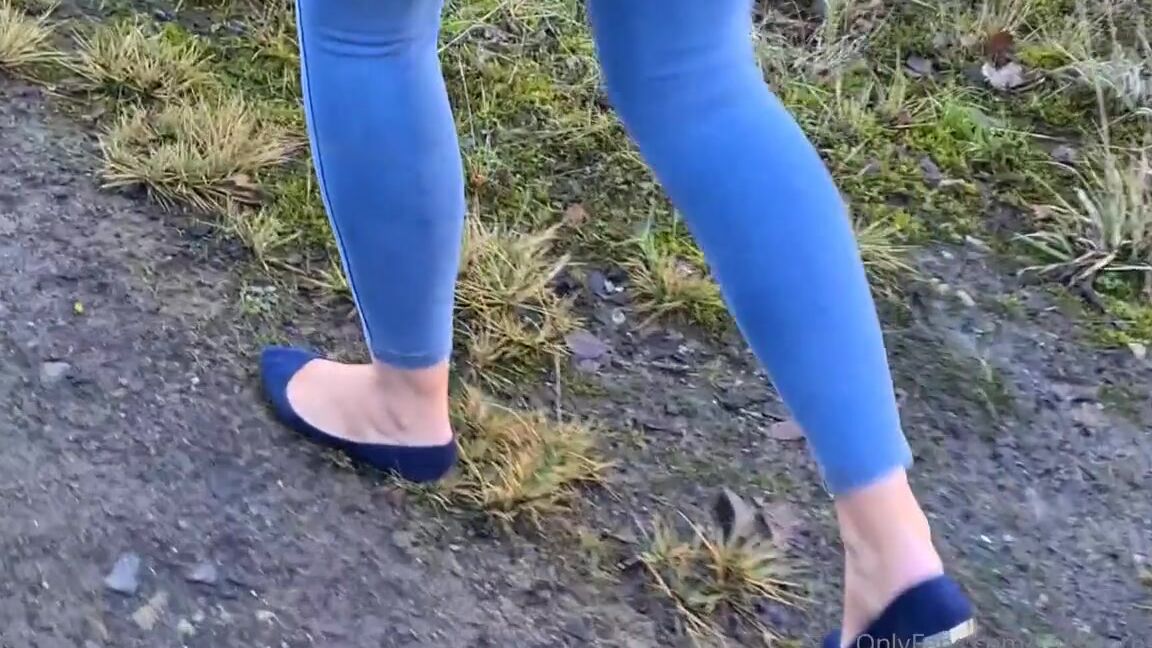 Kats Worn Heels Nicknamed Katswornheels Onlyfans Nice Dirty Walk In My Pointy Flats