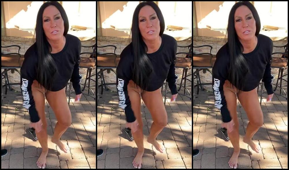 Misskatievip Onlyfans Hey Guys I Have A Message For Yacheck This Out 3