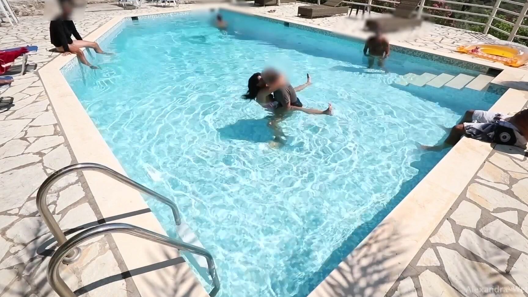 Alexandra Wett Kinky Cumshot Party In The Porno Villa