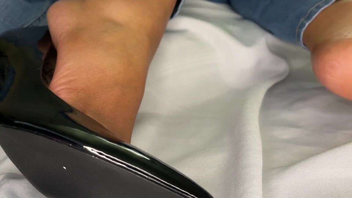 High Heels, Feet, Ebony Foot Fetish, Foot Fetish, Toe Fetish, SFW girl tease high heels removal ManyVids