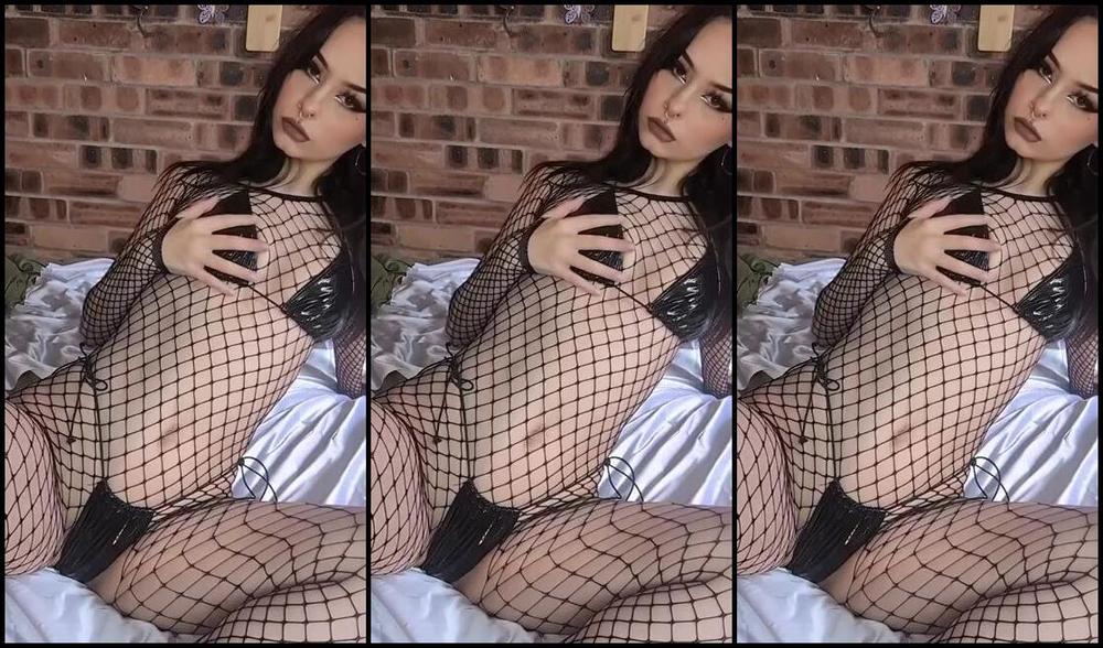 Fawn Fxck Nicknamed Goddessoffxck Onlyfans 09 01 2024 Happy 1St Of September Lets Have The Horniest Wettest Month Yet