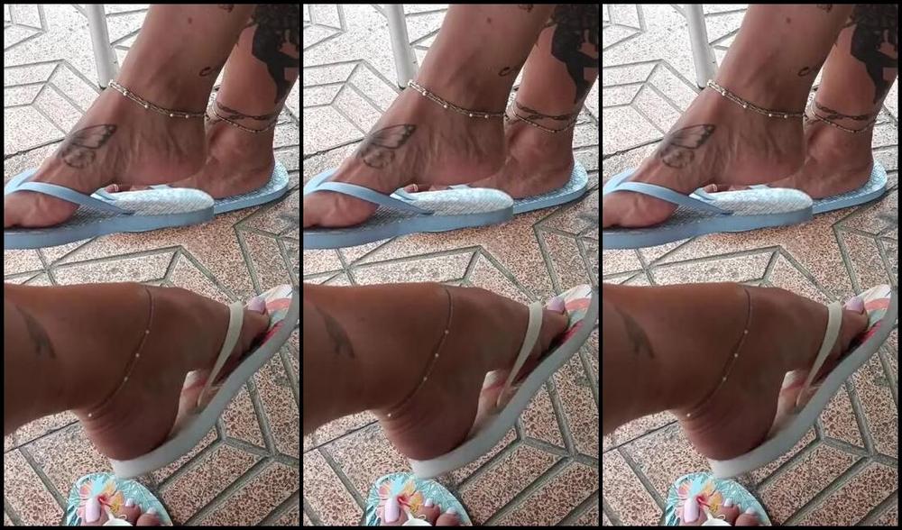 Solefulsassy Onlyfans Double Trouble Dangle With My Bestie Madsoles 1