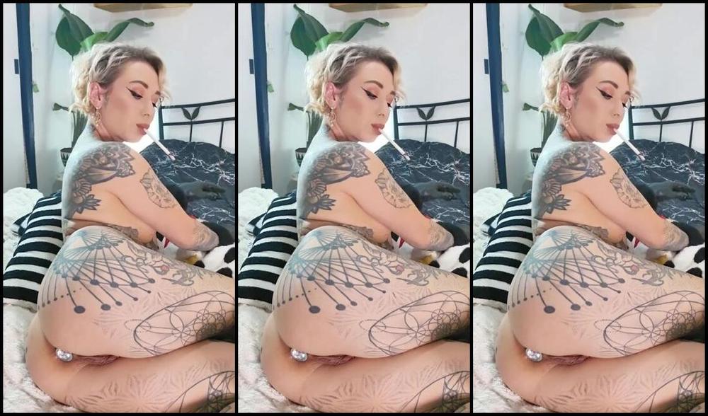 Queen Kinkerbell Nicknamed Kinkerbell23 Onlyfans Let Me Just Squeeze My Plug In As I Enjoy My 120 Cigarette Naked Ive Kt