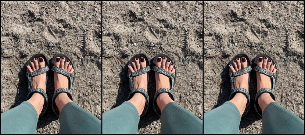 Gorgeous Long Toes Nicknamed Gorgeouslongtoes Onlyfans Tgif The Goddess Is Filming2