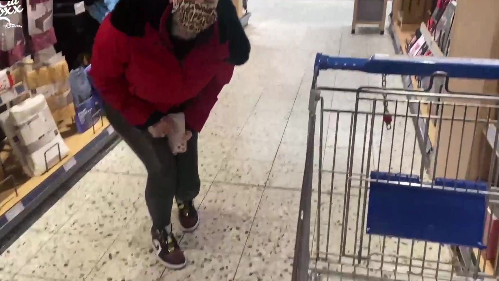 Cat Coxx 21.01.09  Ferngesteurt beim einkaufen mega public MyDirtyHobby