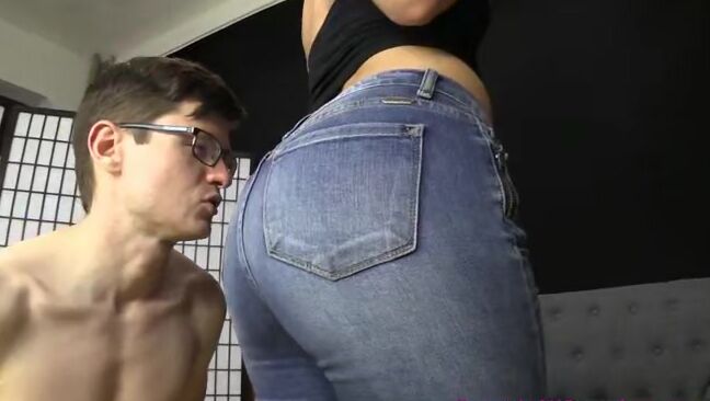 Bratprincess Mariah Danni Has To Wear A Chastity