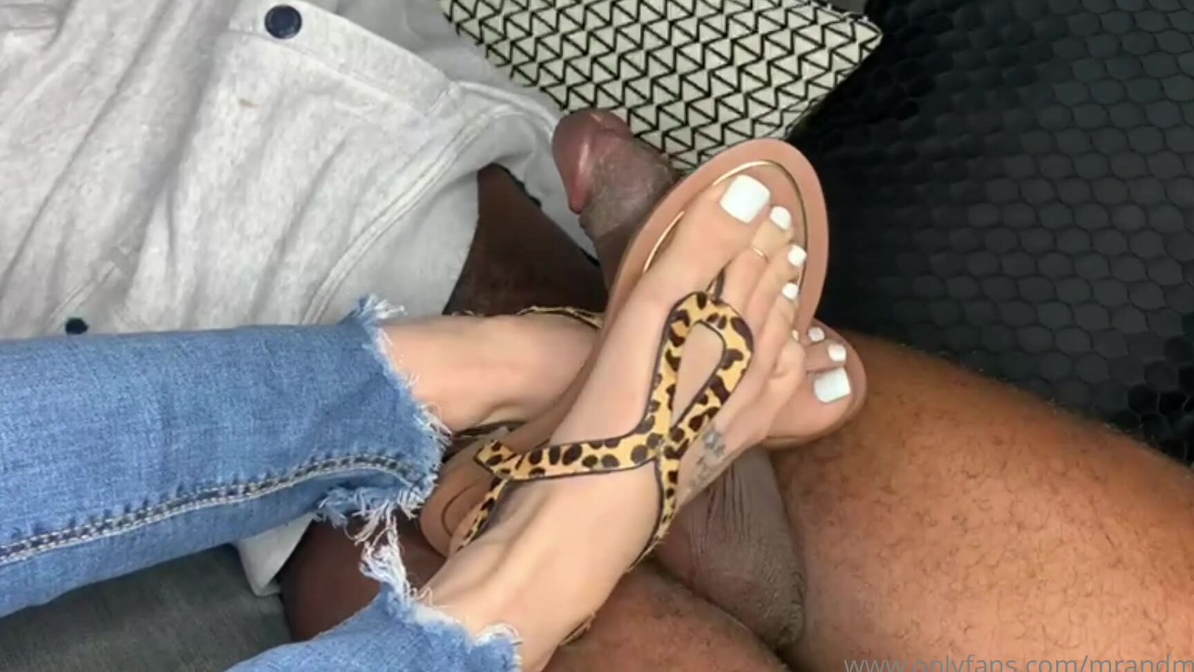 Mrandmrs W Full Min Clip Leopard Print Sandals Footjob Cumshot
