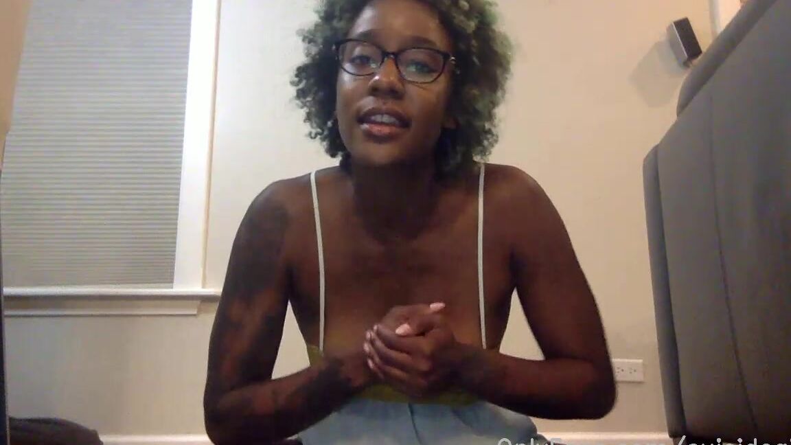 Suicidegirls Stream Started At Am Ready To Unwind Relax With Me Midnightsg And A Gla