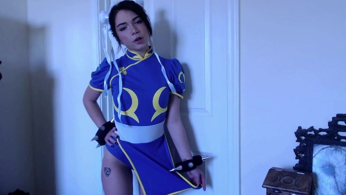 Cosplay, Femdom, Financial Domination, Halloween, Jerk Off Instruction venus venerous bratty chun li finishes you ManyVids