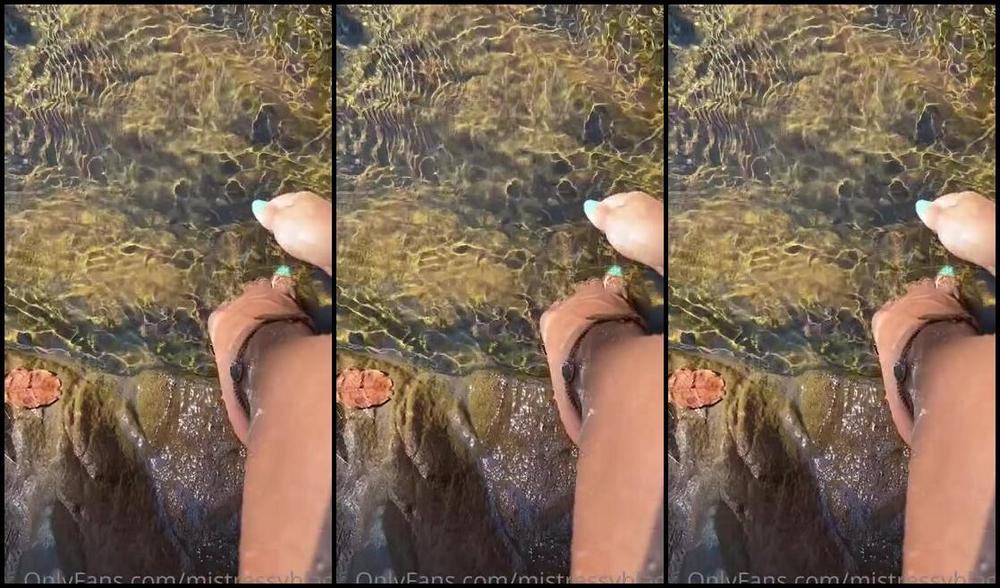 Mistress V Black Nicknamed Mistressvblack Onlyfans After A Long Trail And Walk The Reward Fresh And Cold Water From The Waterfall You Should Be Her